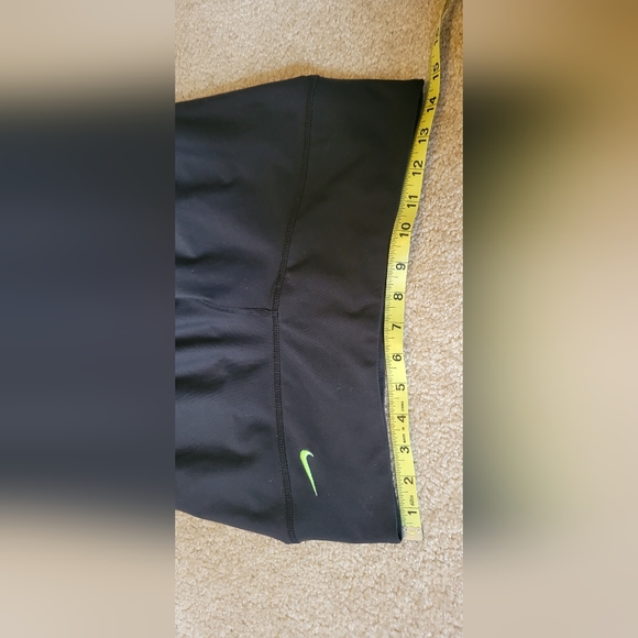 Nike dri-fit womens medium capris black with neon green & blue sheer on back of - Picture 6 of 12